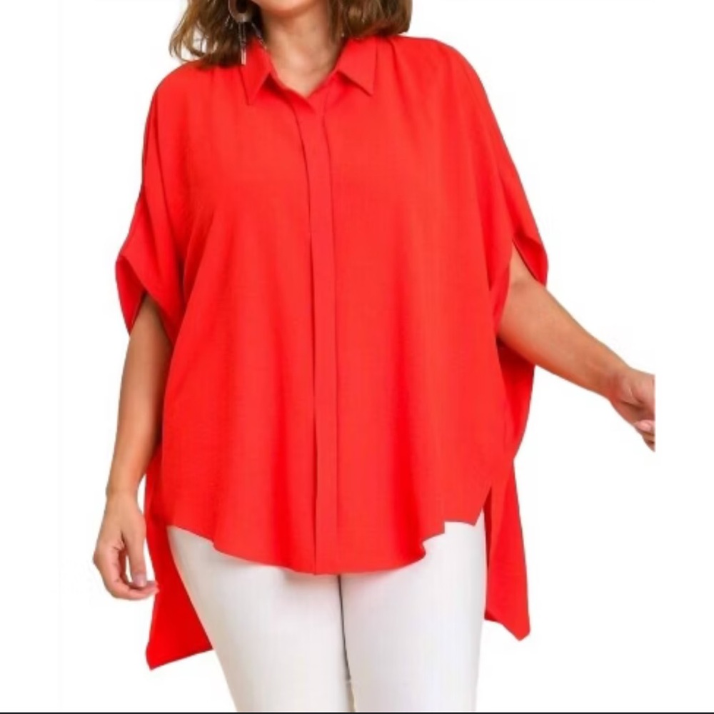 Size Large umgee button up shirt